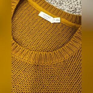 Harper Heritage Women's Small Chartreuse &Blue Striped High Low Pullover Sweater